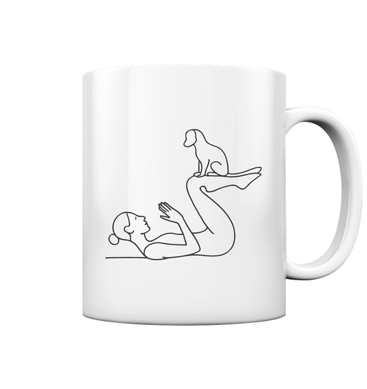 Yoga Frau mit Hund - Tasse glossy